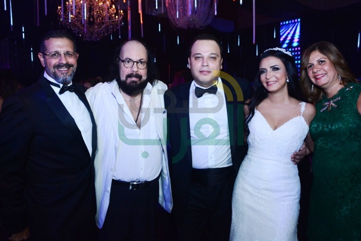 بالصور.. عمرو دياب يشعل حفل زفاف تامر عبد المنعم وأمنية الطوخي بالصور.. عمرو دياب يشعل حفل زفاف تامر عبد المنعم وأمنية الطوخي