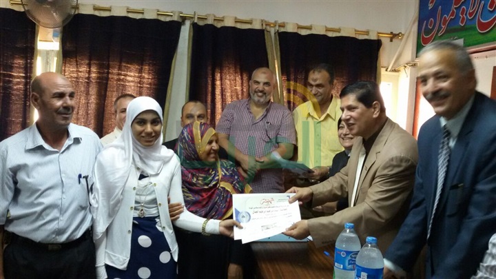 ‎ بالصوروالأسماء.. وكيل تعليم كفر الشيخ يكرم 14 طالب من أوائل الجمهورية في الثانوية والدبلومات الفنية