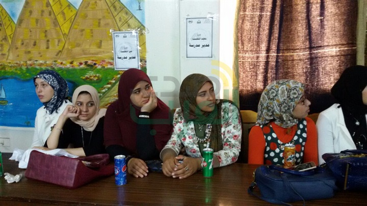 ‎ بالصوروالأسماء.. وكيل تعليم كفر الشيخ يكرم 14 طالب من أوائل الجمهورية في الثانوية والدبلومات الفنية
