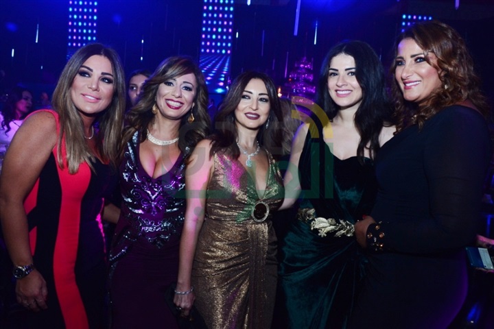 بالصور.. عمرو دياب يشعل حفل زفاف تامر عبد المنعم وأمنية الطوخي بالصور.. عمرو دياب يشعل حفل زفاف تامر عبد المنعم وأمنية الطوخي