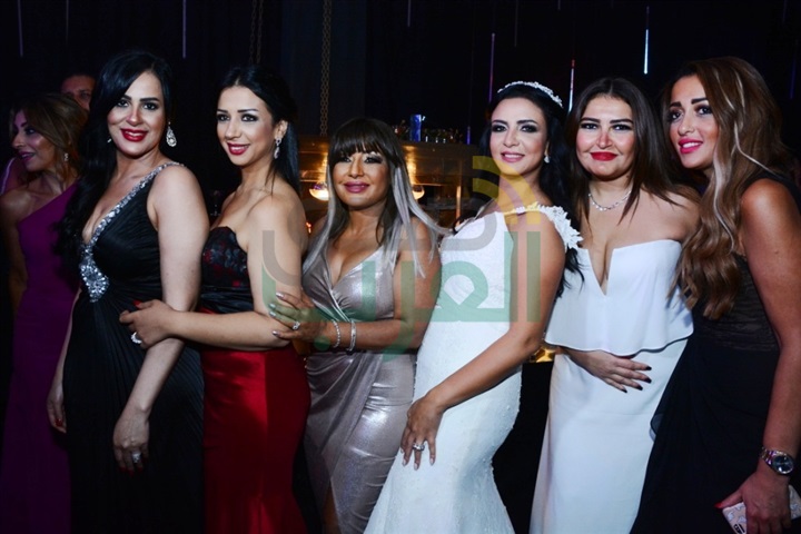 بالصور.. عمرو دياب يشعل حفل زفاف تامر عبد المنعم وأمنية الطوخي بالصور.. عمرو دياب يشعل حفل زفاف تامر عبد المنعم وأمنية الطوخي