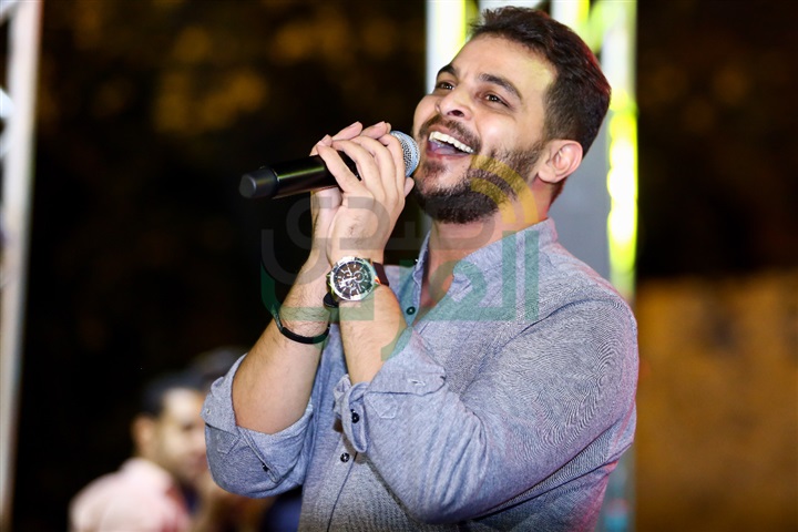 بالصور.. محمد رشاد يشعل حفل تخرج طلاب كلية علوم الإسكندرية بمحرم بك بالصور.. محمد رشاد يشعل حفل تخرج طلاب كلية علوم الإسكندرية بمحرم بك