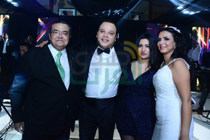 بالصور.. عمرو دياب يشعل حفل زفاف تامر عبد المنعم وأمنية الطوخي بالصور.. عمرو دياب يشعل حفل زفاف تامر عبد المنعم وأمنية الطوخي