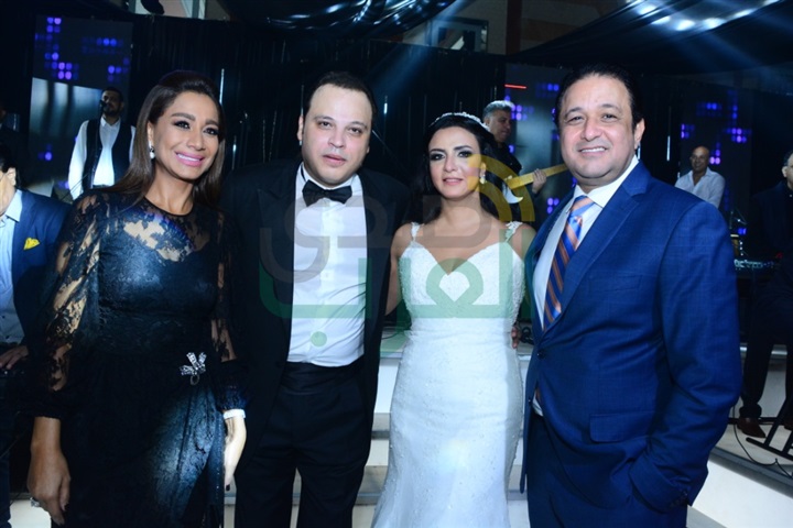 بالصور.. عمرو دياب يشعل حفل زفاف تامر عبد المنعم وأمنية الطوخي بالصور.. عمرو دياب يشعل حفل زفاف تامر عبد المنعم وأمنية الطوخي