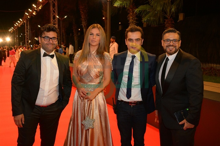 بالصور.. إلهام شاهين وعزت العلايلي يحصلان على جائزة الاستحقاق في أوسكار السينما العربية بالصور.. إلهام شاهين وعزت العلايلي يحصلان على جائزة الاستحقاق في أوسكار السينما العربية