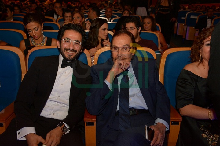 بالصور.. إلهام شاهين وعزت العلايلي يحصلان على جائزة الاستحقاق في أوسكار السينما العربية بالصور.. إلهام شاهين وعزت العلايلي يحصلان على جائزة الاستحقاق في أوسكار السينما العربية