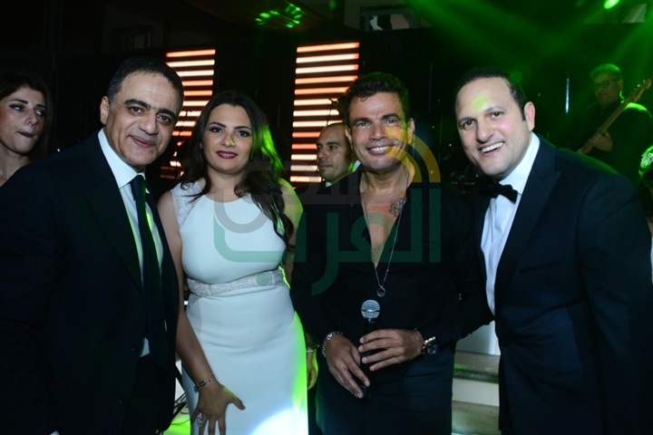 بالصور.. عمرو دياب يشعل حفل زفاف تامر عبد المنعم وأمنية الطوخي بالصور.. عمرو دياب يشعل حفل زفاف تامر عبد المنعم وأمنية الطوخي