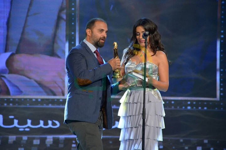 بالصور.. إلهام شاهين وعزت العلايلي يحصلان على جائزة الاستحقاق في أوسكار السينما العربية بالصور.. إلهام شاهين وعزت العلايلي يحصلان على جائزة الاستحقاق في أوسكار السينما العربية