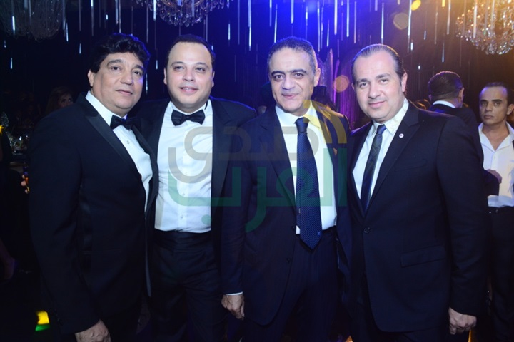 بالصور.. عمرو دياب يشعل حفل زفاف تامر عبد المنعم وأمنية الطوخي بالصور.. عمرو دياب يشعل حفل زفاف تامر عبد المنعم وأمنية الطوخي
