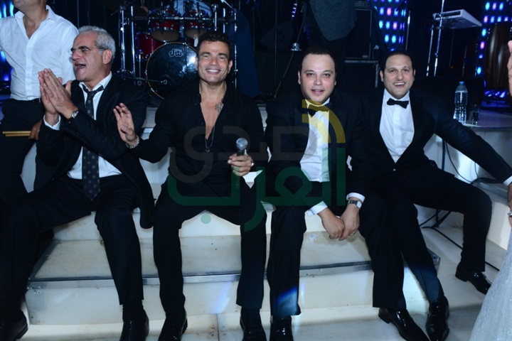 بالصور.. عمرو دياب يشعل حفل زفاف تامر عبد المنعم وأمنية الطوخي بالصور.. عمرو دياب يشعل حفل زفاف تامر عبد المنعم وأمنية الطوخي
