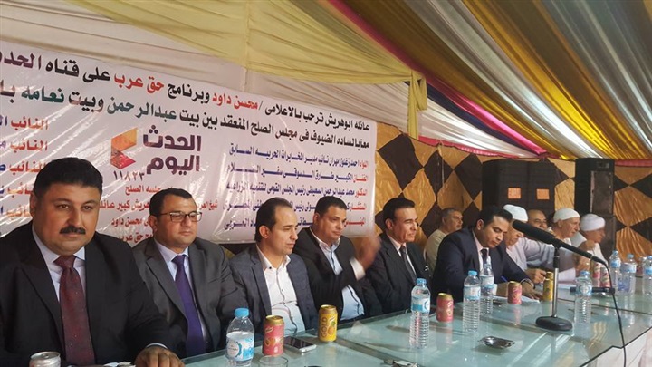 بالصور: الكفن ينهى خصومة ثأرية بين أولاد العم فى العياط