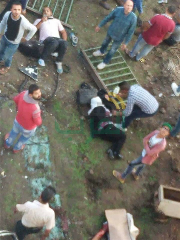  ننشر صور حادث سقوط سيارتين من أعلى محور 26 يوليو