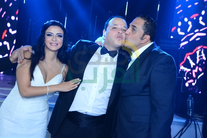 بالصور.. عمرو دياب يشعل حفل زفاف تامر عبد المنعم وأمنية الطوخي بالصور.. عمرو دياب يشعل حفل زفاف تامر عبد المنعم وأمنية الطوخي