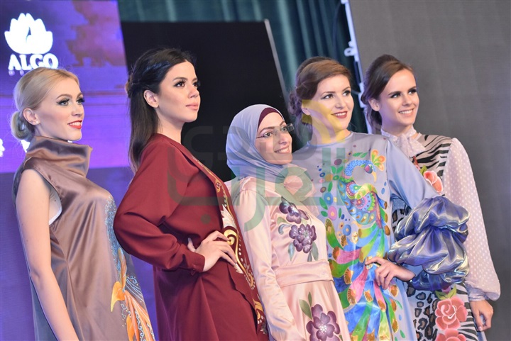 بالصور.. تكريم نجوم ونجمات الفن بحفل "cairo winter fashion show" الموسم الرابع بالصور.. تكريم نجوم ونجمات الفن بحفل "cairo winter fashion show" الموسم الرابع