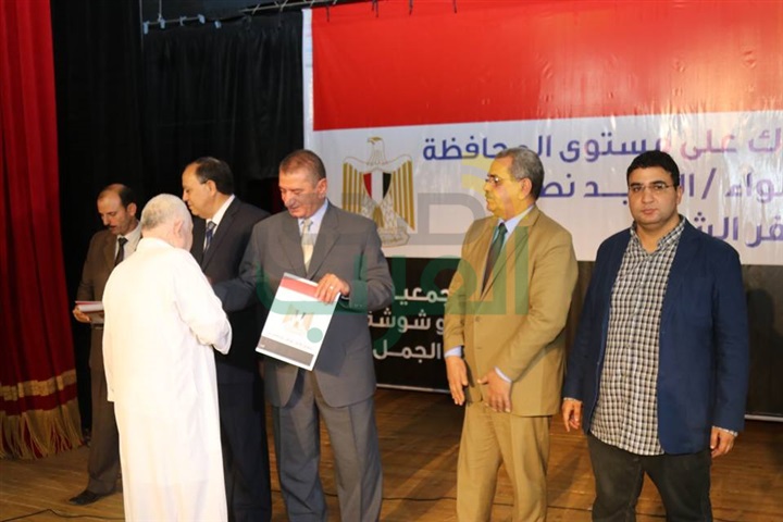 محافظ كفرالشيخ ومدير الأمن يكرمان 80 صيادًا متميزًا من أبناء البرلس