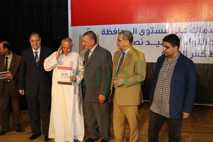 محافظ كفرالشيخ ومدير الأمن يكرمان 80 صيادًا متميزًا من أبناء البرلس