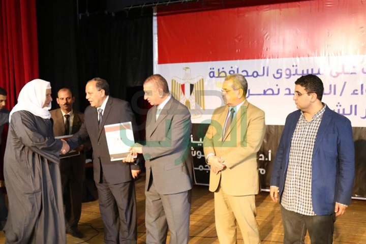 محافظ كفرالشيخ ومدير الأمن يكرمان 80 صيادًا متميزًا من أبناء البرلس