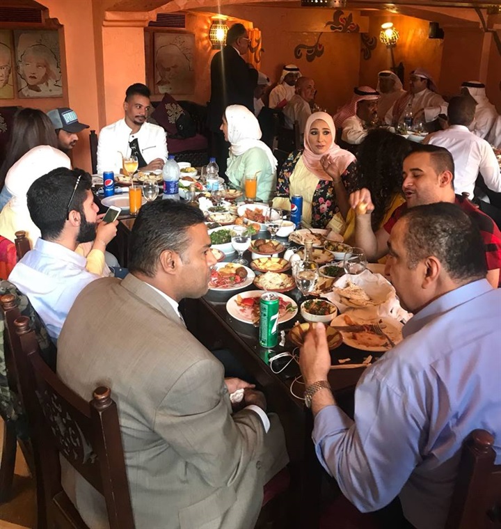 بالصور.. سفير البحرين بمصر يستقبل عددا من أعضاء المجالس الأهلية بالمملكة بالصور.. سفير البحرين بمصر يستقبل عددا من أعضاء المجالس الأهلية بالمملكة