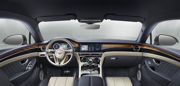 "Bentley" تكشف عن "Continental GT" الجديدة كلياً في الشرق الأوسط "Bentley" تكشف عن "Continental GT" الجديدة كلياً في الشرق الأوسط
