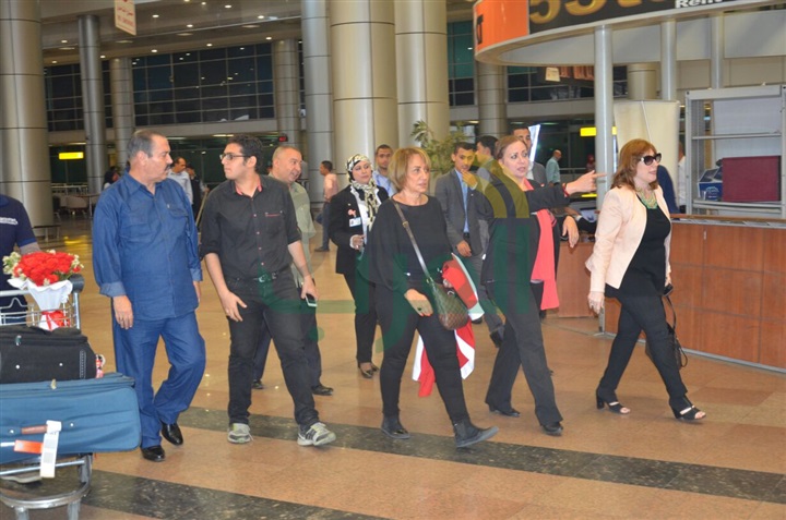 بالصور .. وصول لطفي بوشناق مطار القاهرة رافعا علمي مصر وتونس بالصور .. وصول لطفي بوشناق مطار القاهرة رافعا علمي مصر وتونس