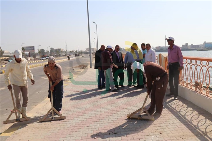 بالفيديو والصور.. محافظ كفر الشيخ يتفقد كورنيش بحيرة البرلس