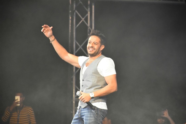 بالصور.. ‎محمد حماقي يشغل حفل الجامعه الامريكيه