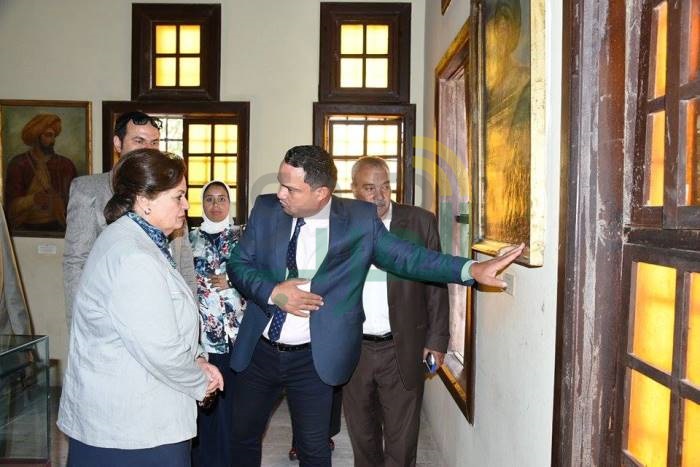 محافظ البحيره تتفقد المناطق الأثرية والسياحية بمدينة رشيد