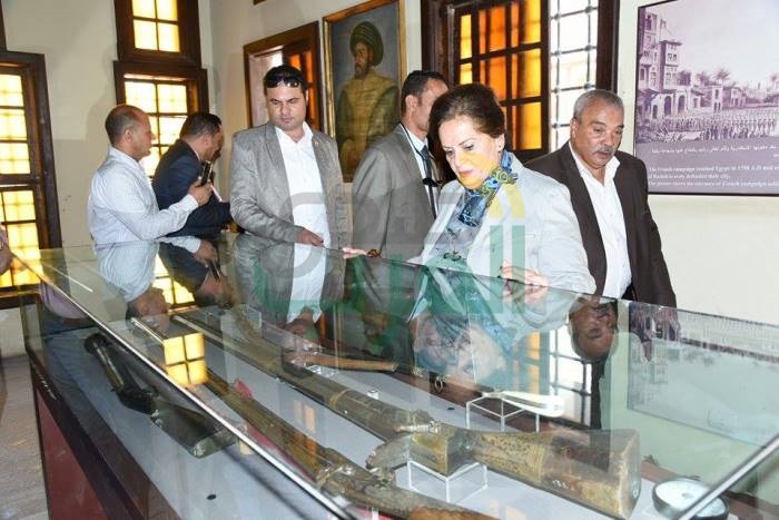 محافظ البحيره تتفقد المناطق الأثرية والسياحية بمدينة رشيد