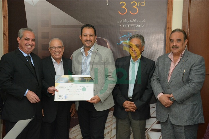 بالصور.. تكريم هاني عبد ربه من إدارة مهرجان الإسكندريه السينمائي بالصور.. تكريم هاني عبد ربه من إدارة مهرجان الإسكندريه السينمائي