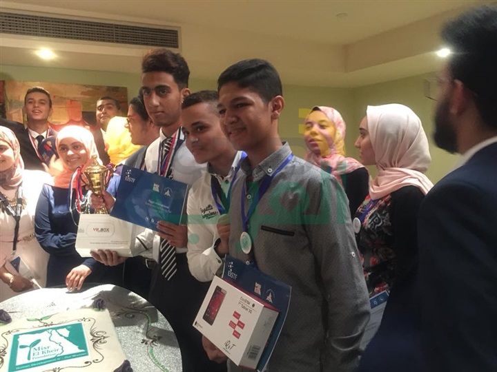 بالصور...تكريم 3 طلاب بكفر الشيخ في معرض مصر الدولي للعلوم والتكنولوجيا بالأقصر