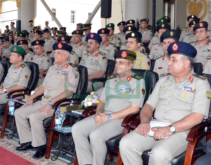 القوات المسلحة تحتفل بتخرج دفعة جديدة من الضباط المتخصصين بالكلية الحربية