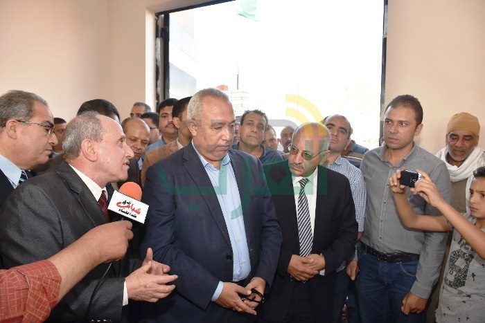 محافظ الشرقية ورئيس شركة القناة لتوزيع الكهرباء يفتتحان لوحة توزيع الشهداء بأبو كبير