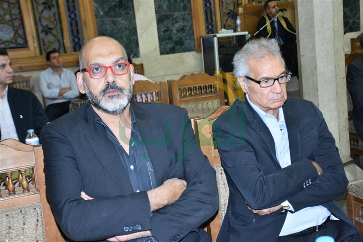 بالصور.. نجوم الفن فى عزاء شقيق المخرج الكبير جلال الشرقاوى بالصور.. نجوم الفن فى عزاء شقيق المخرج الكبير جلال الشرقاوى