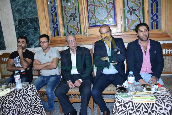 بالصور.. نجوم الفن فى عزاء شقيق المخرج الكبير جلال الشرقاوى بالصور.. نجوم الفن فى عزاء شقيق المخرج الكبير جلال الشرقاوى