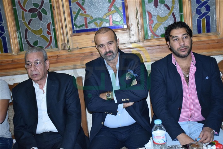 بالصور.. نجوم الفن فى عزاء شقيق المخرج الكبير جلال الشرقاوى بالصور.. نجوم الفن فى عزاء شقيق المخرج الكبير جلال الشرقاوى