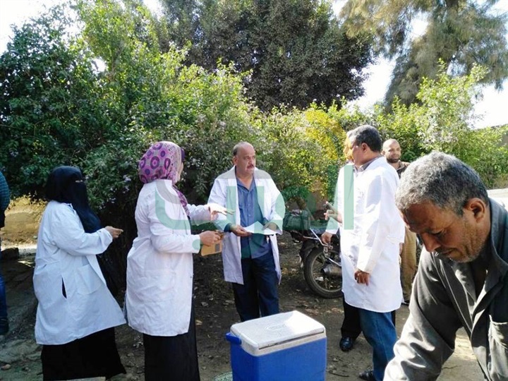 فحص وتحصين647 رأس ماشية بالشرقية ضد التهاب الجلد العقدى 