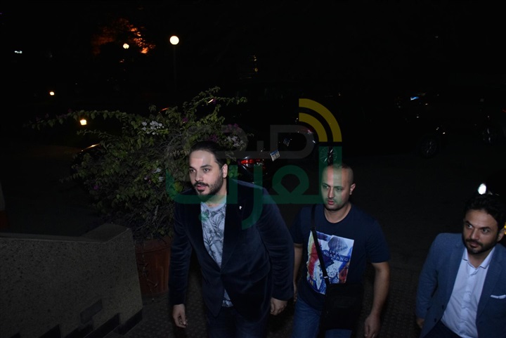 بالصور.. وصول رامي عياش لعمل البروڤة النهائية قبيل حفله بالاوبرا اليوم بالصور.. وصول رامي عياش لعمل البروڤة النهائية قبيل حفله بالاوبرا اليوم