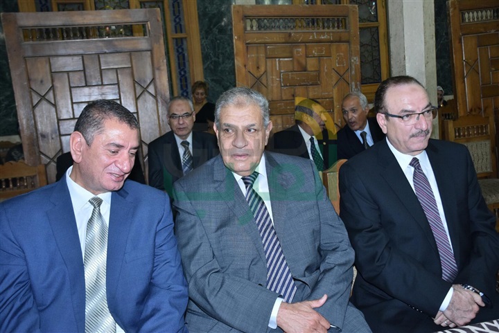 بالصور.. عزاء شقيق محافظ الاسكندرية بحضور ابراهيم محلب بمسجد عمر مكرم بوسط البلد بالصور.. عزاء شقيق محافظ الاسكندرية بحضور ابراهيم محلب بمسجد عمر مكرم بوسط البلد