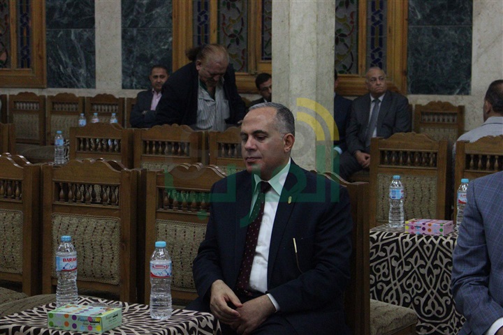 بالصور.. عزاء شقيق محافظ الاسكندرية بحضور ابراهيم محلب بمسجد عمر مكرم بوسط البلد بالصور.. عزاء شقيق محافظ الاسكندرية بحضور ابراهيم محلب بمسجد عمر مكرم بوسط البلد