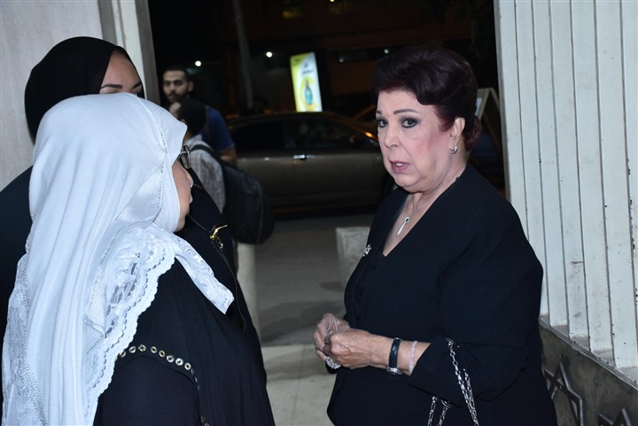 بالصور.. عزاء اللواء ناصر حمدي شقيق الفنانة شهيرة بالصور.. عزاء اللواء ناصر حمدي شقيق الفنانة شهيرة
