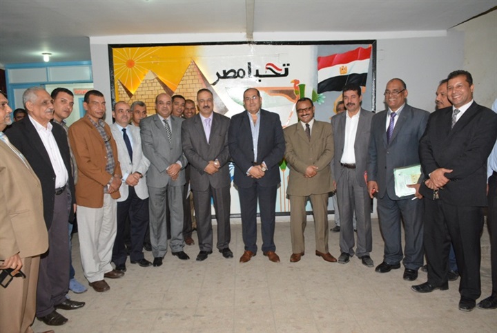 بالصور محافظ سوهاج يلتقى بمسئولي مديرية التربية والتعليم بقاعة الاجتماعات بسوهاج بالصور محافظ سوهاج يلتقى بمسئولي مديرية التربية والتعليم بقاعة الاجتماعات بسوهاج