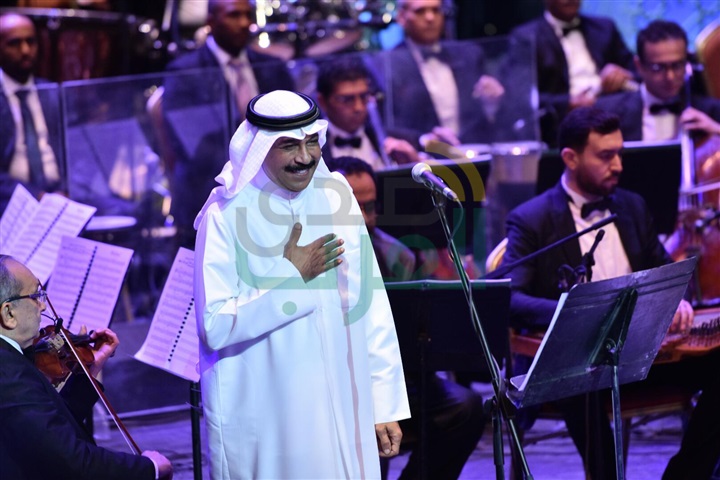 بالصور.. الكويتى "عبد الله الرويشد" يفتتح حفله باغنية مصر التي في خاطري بالصور.. الكويتى "عبد الله الرويشد" يفتتح حفله باغنية مصر التي في خاطري