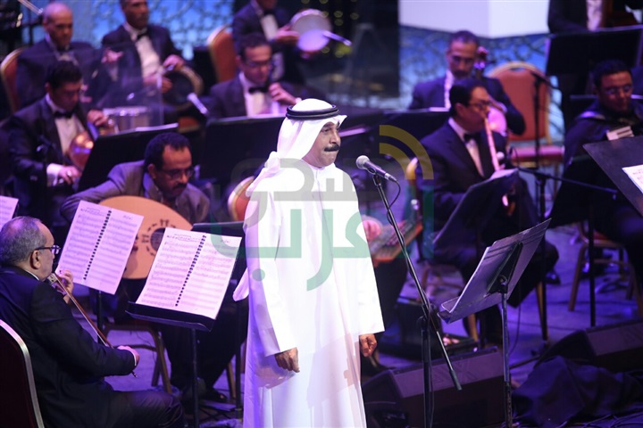 بالصور.. الكويتى "عبد الله الرويشد" يفتتح حفله باغنية مصر التي في خاطري بالصور.. الكويتى "عبد الله الرويشد" يفتتح حفله باغنية مصر التي في خاطري