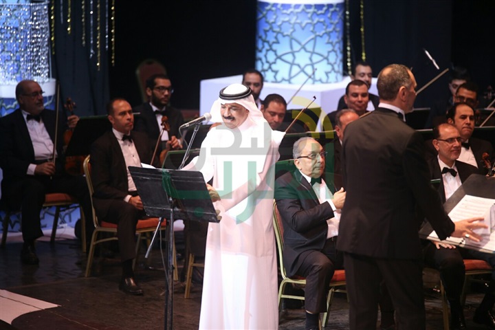 بالصور.. الكويتى "عبد الله الرويشد" يفتتح حفله باغنية مصر التي في خاطري بالصور.. الكويتى "عبد الله الرويشد" يفتتح حفله باغنية مصر التي في خاطري