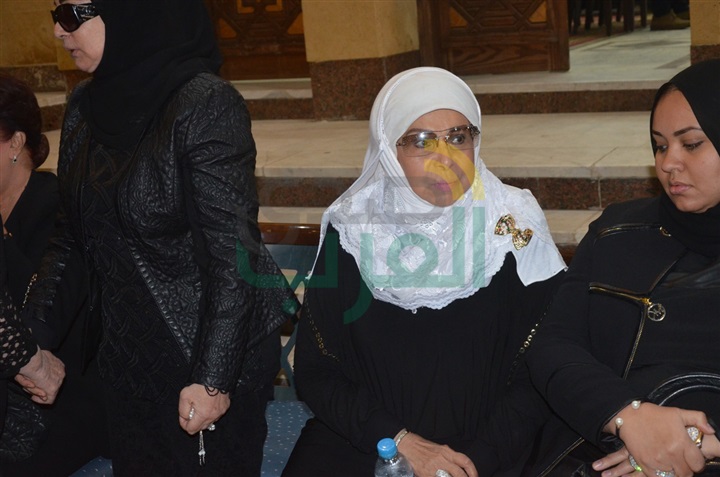 بالصور .. نجوم الفن والاعلام في يواسون شهيرة وأسرتها في وفاة شقيقها بالصور .. نجوم الفن والاعلام في يواسون شهيرة وأسرتها في وفاة شقيقها