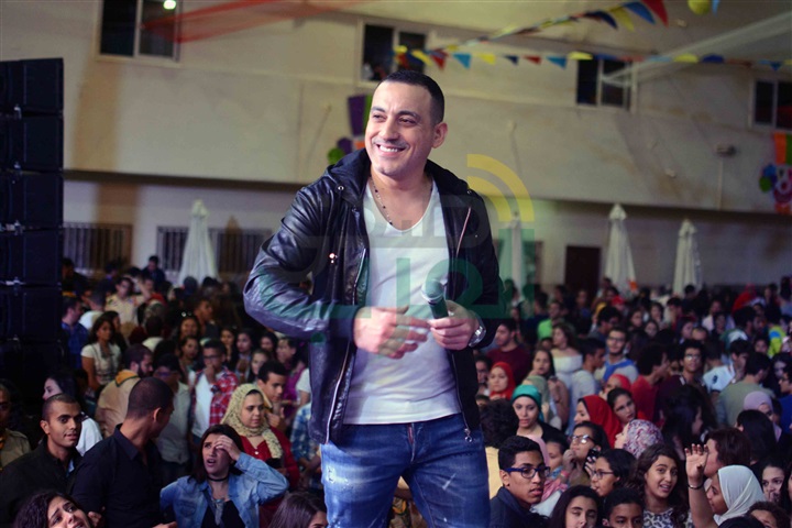 بالصور.. دياب يحي حفل استقبال الطلاب الجدد بمدارس"الفرير"