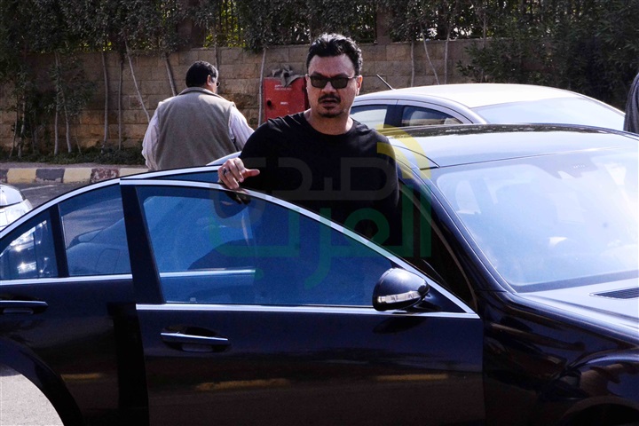 بالصور.. نجوم الفن والإعلام ومشاهير رجال الأعمال يشاركون عباس أبو الحسن تشييع جنازة والدته بالصور.. نجوم الفن والإعلام ومشاهير رجال الأعمال يشاركون عباس أبو الحسن تشييع جنازة والدته