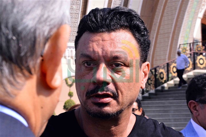 بالصور.. نجوم الفن والإعلام ومشاهير رجال الأعمال يشاركون عباس أبو الحسن تشييع جنازة والدته بالصور.. نجوم الفن والإعلام ومشاهير رجال الأعمال يشاركون عباس أبو الحسن تشييع جنازة والدته