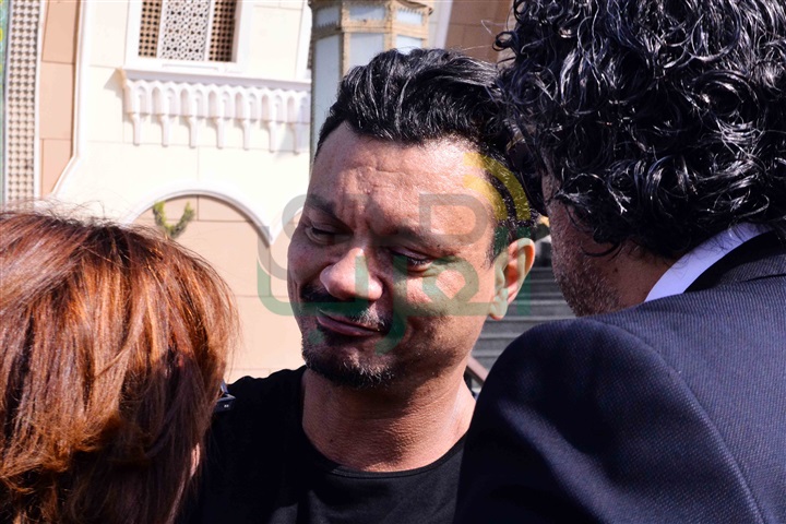 بالصور.. نجوم الفن والإعلام ومشاهير رجال الأعمال يشاركون عباس أبو الحسن تشييع جنازة والدته بالصور.. نجوم الفن والإعلام ومشاهير رجال الأعمال يشاركون عباس أبو الحسن تشييع جنازة والدته