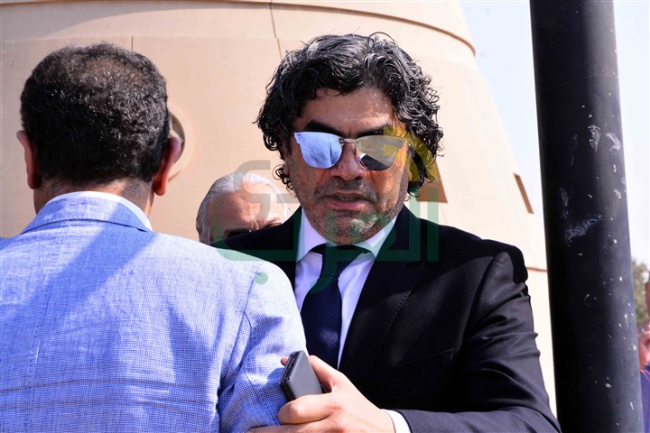 بالصور.. نجوم الفن والإعلام ومشاهير رجال الأعمال يشاركون عباس أبو الحسن تشييع جنازة والدته بالصور.. نجوم الفن والإعلام ومشاهير رجال الأعمال يشاركون عباس أبو الحسن تشييع جنازة والدته
